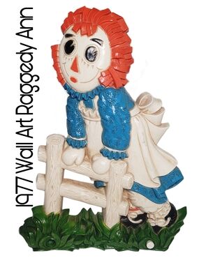 Vintage 1977 Raggedy Ann 12" H Wall Art